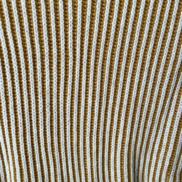 Max Studio Mustard Crewneck Sweater - Picture 3 of 4